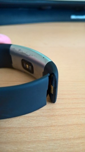 Microsoft Band strap split